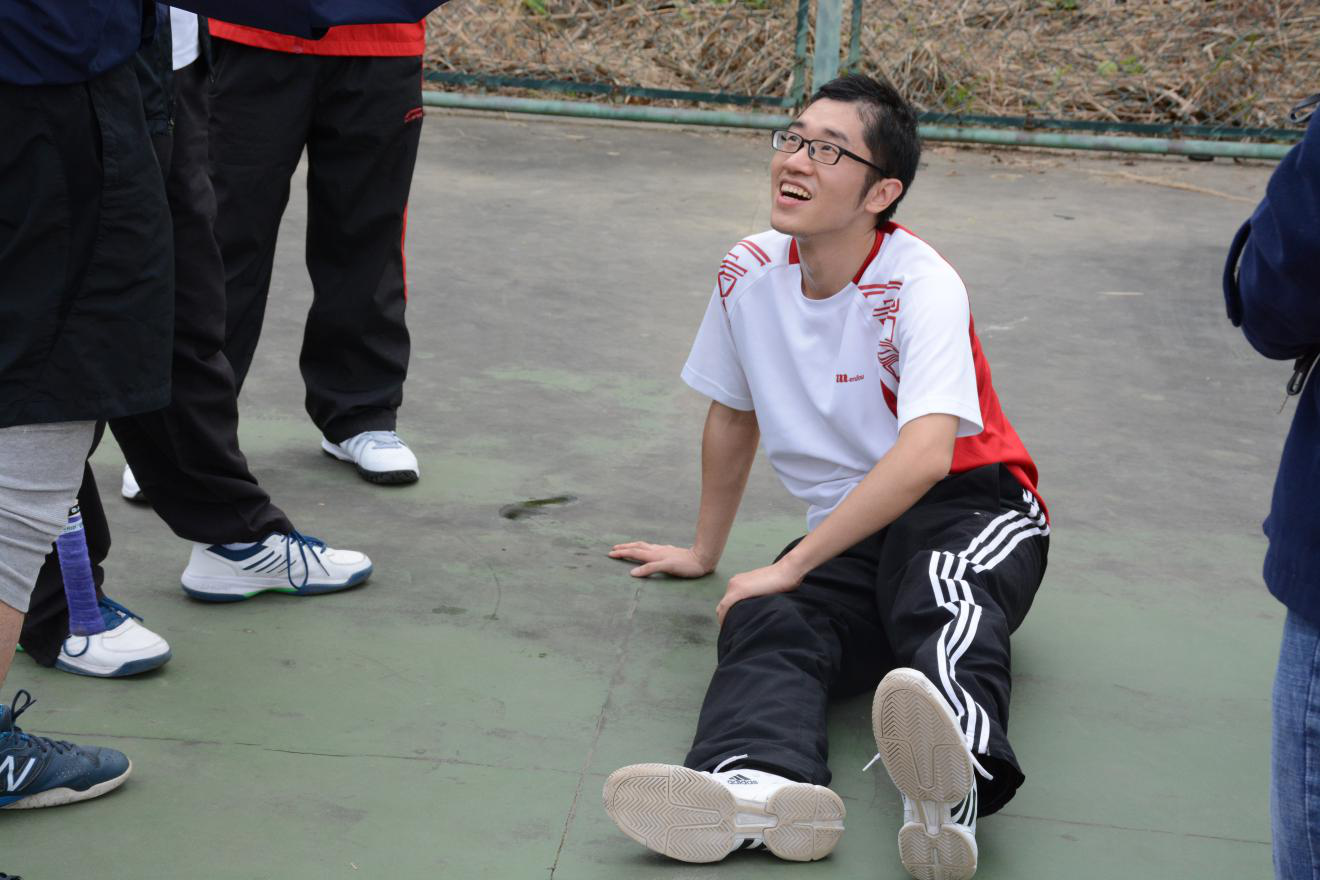 抽筋的男双选手 抽筋的男双选手